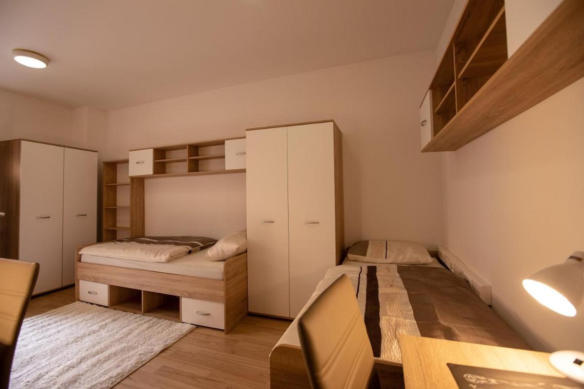 Maribor City Center Minidorm Apartment Kültér fotó